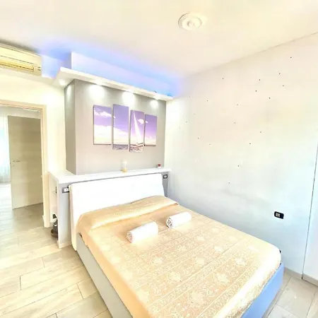 Luxury Apartment, A Pochi Passi Dal Centro Storico Di * Милан