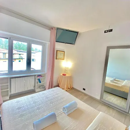 Luxury Apartment, A Pochi Passi Dal Centro Storico Di Милан